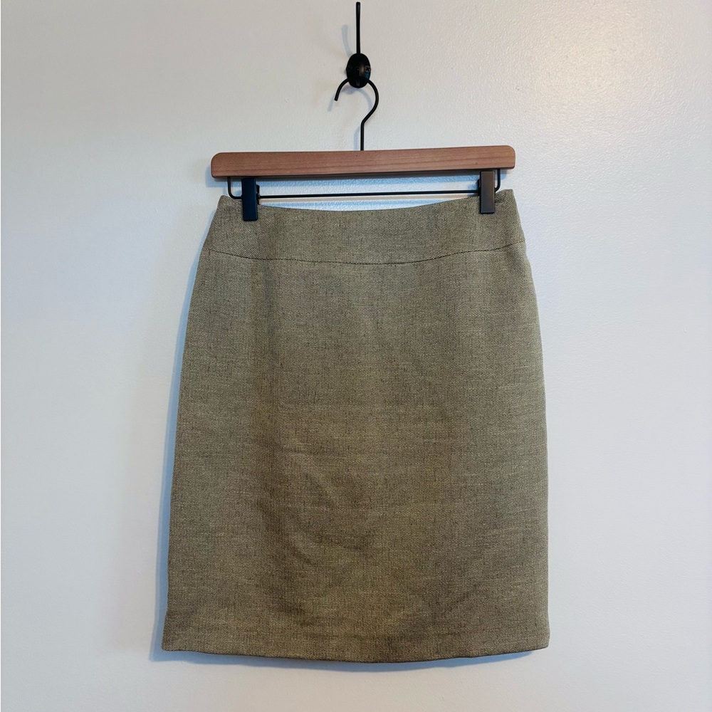 Kasper petite pencil skirt size 4p. Lined